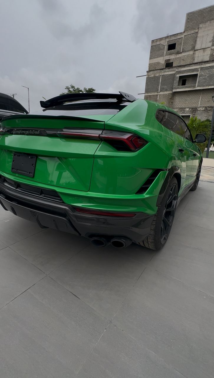 2025 Lamborghini Urus